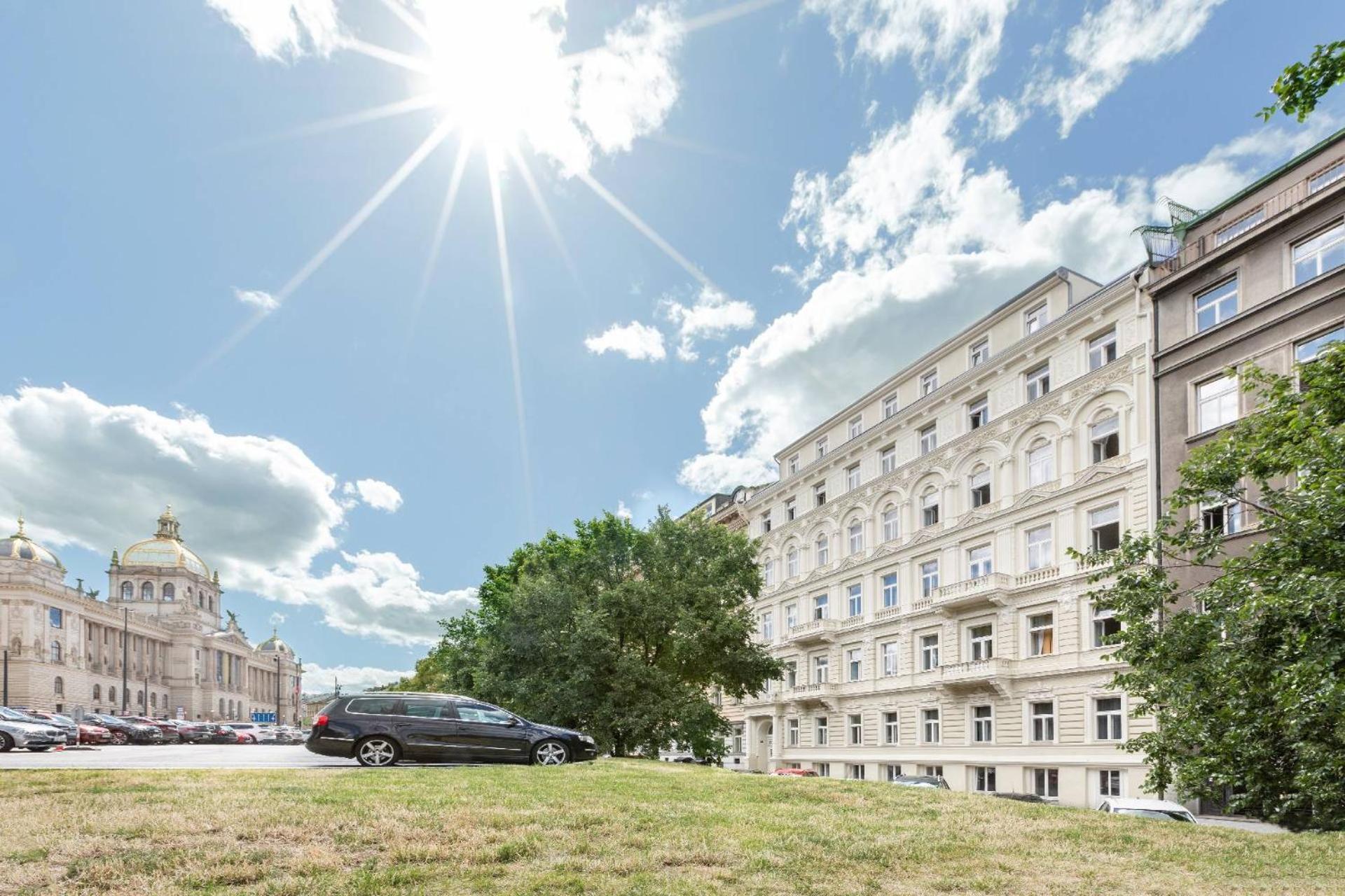 פראג Turnkey I Wenceslas Square Apartments מראה חיצוני תמונה