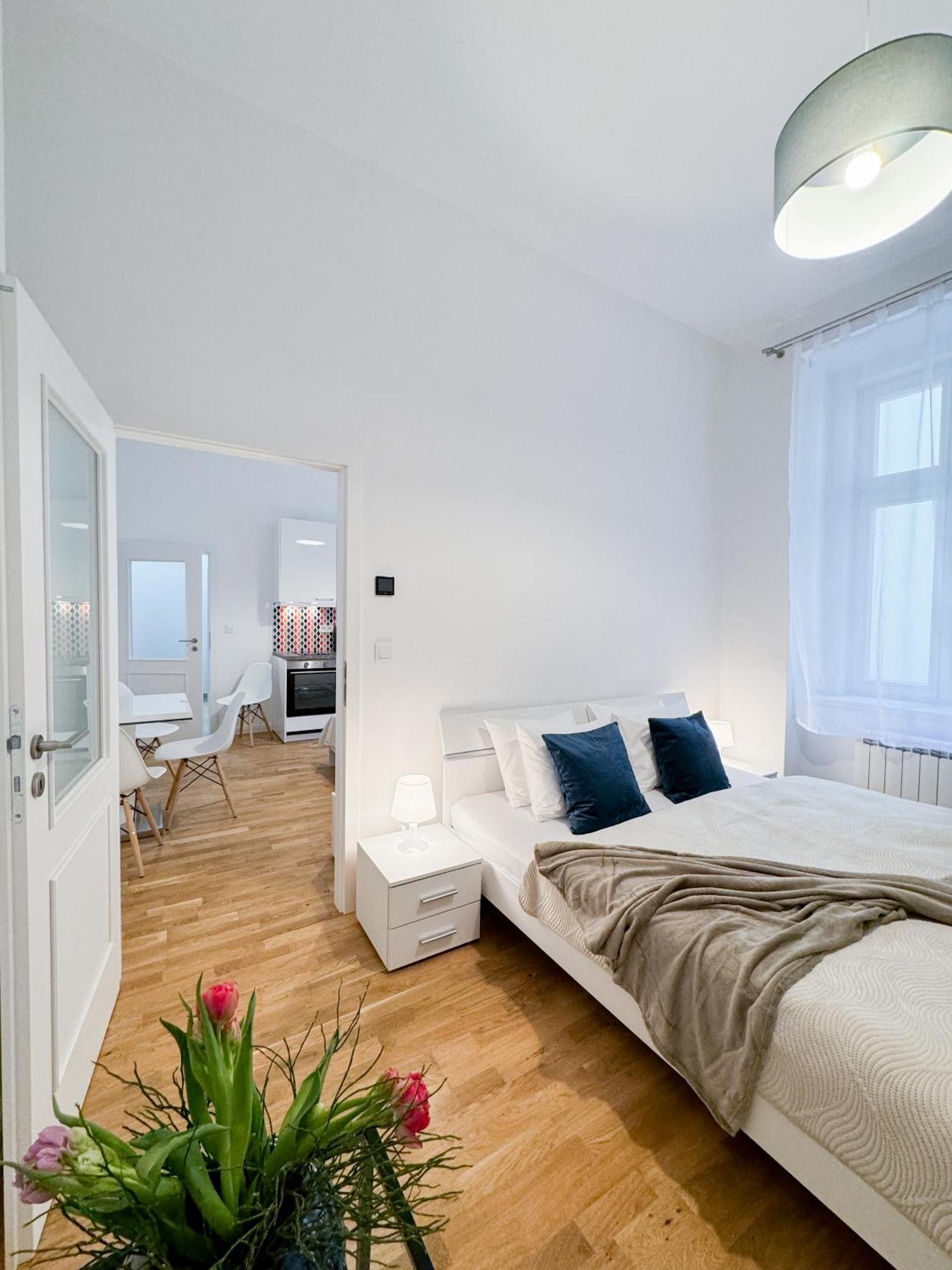 פראג Turnkey I Wenceslas Square Apartments מראה חיצוני תמונה